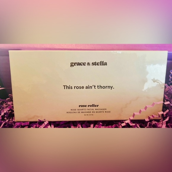 NIB Grace & Stella This Rose Ain’t Thorny Rose Quartz Facial Roller/Massager - Picture 11 of 12